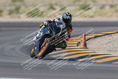 media/Nov-06-2022-SoCal Trackdays (Sun) [[208d2ccc26]]/Turn 11 (10am)/